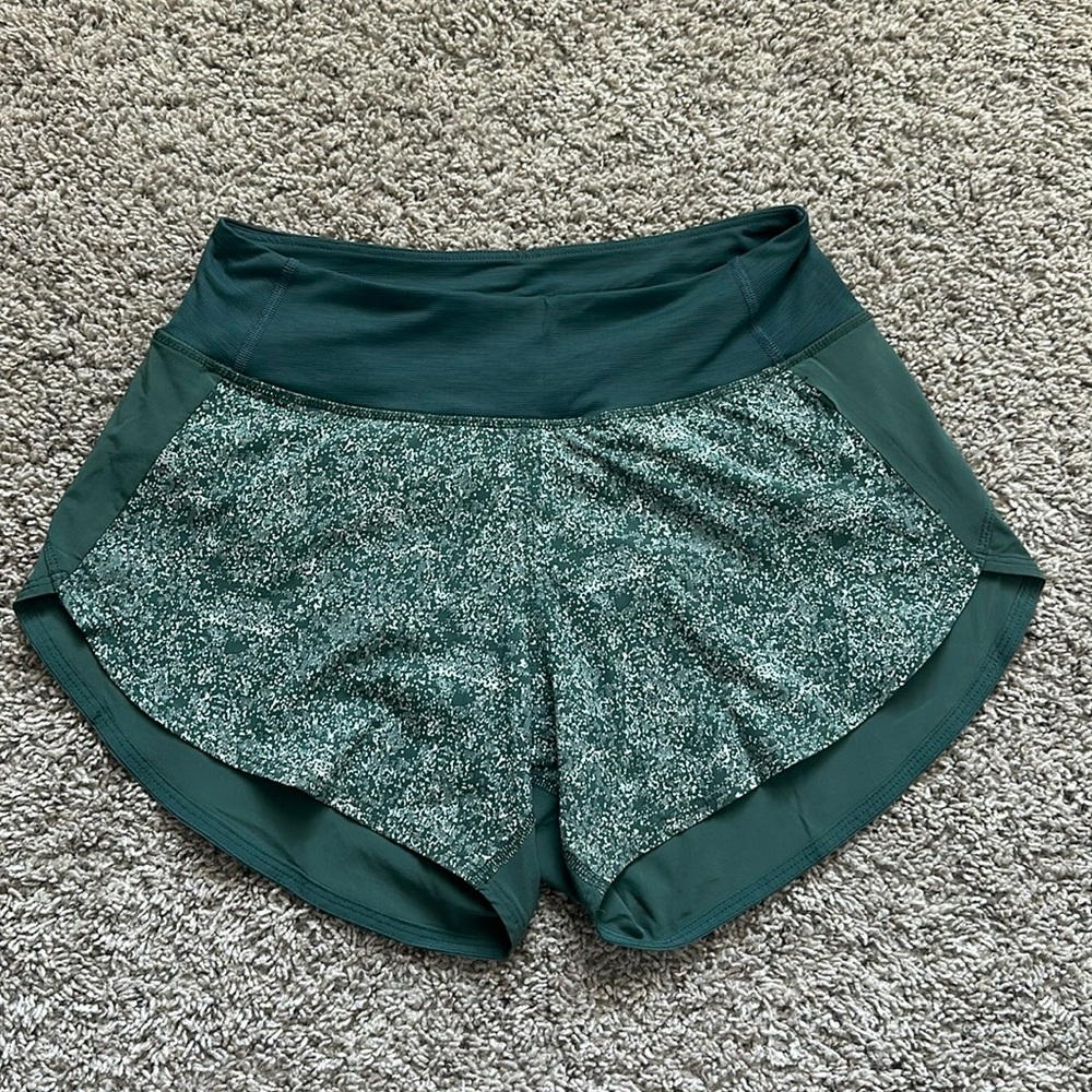 Outdoor Voices Hudson 4” shorts size Medium